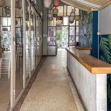 Industrial-style In Psyrri, Walk To Acropolis דירה אתונה